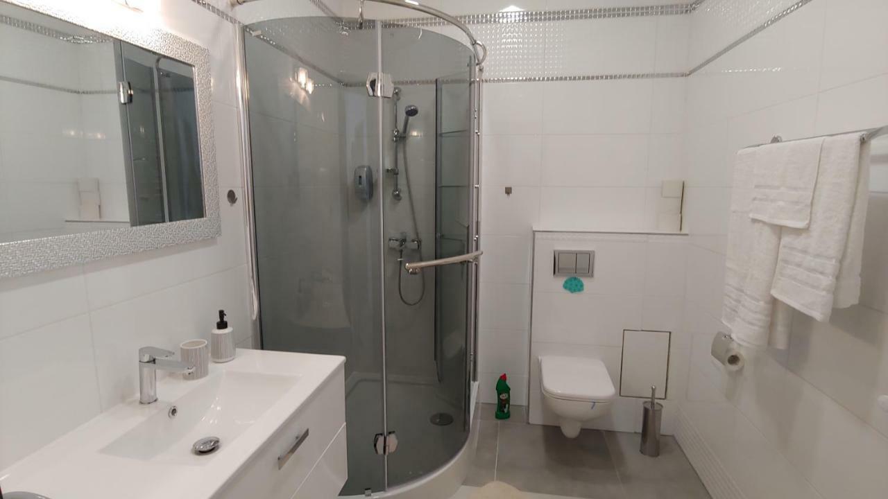 Apartamenty Dzemejra - Jumeirah Ujście-Darłowskie Exterior photo