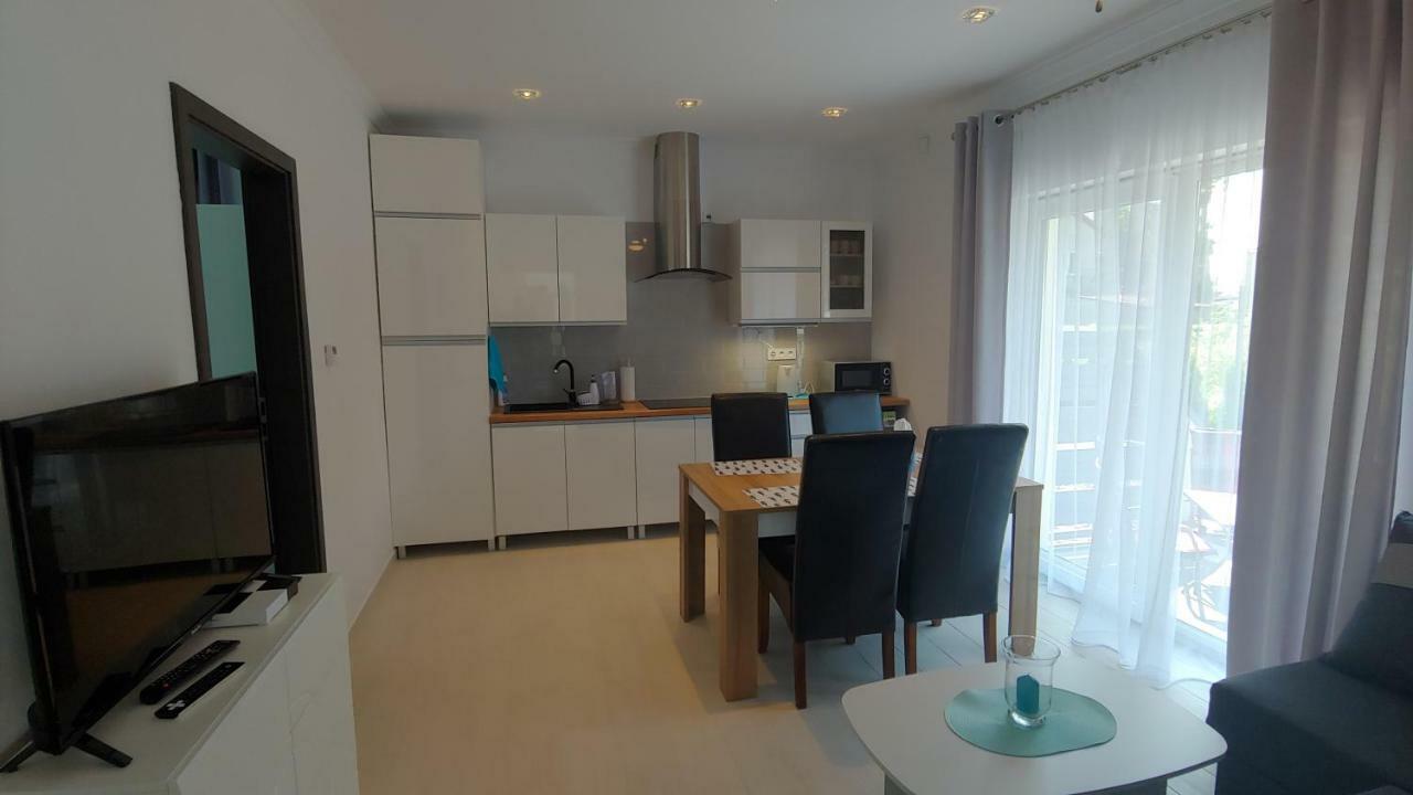 Apartamenty Dzemejra - Jumeirah Ujście-Darłowskie Exterior photo